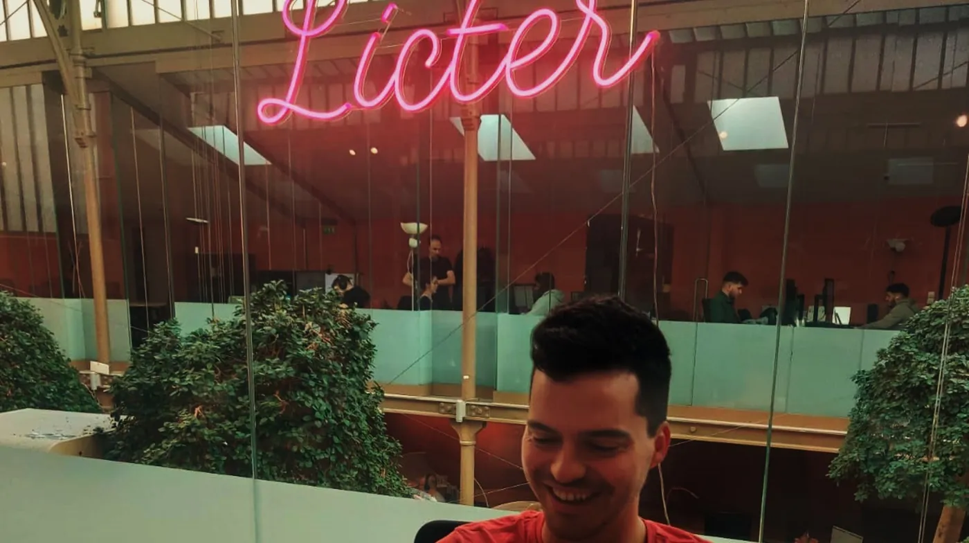 Photo prise de mon associé @Adrien pendant sa veille du #ForYou sur TikTok...